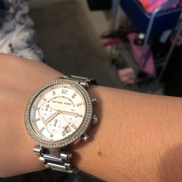 Michael Kors Watch! - Picture 3 of 4